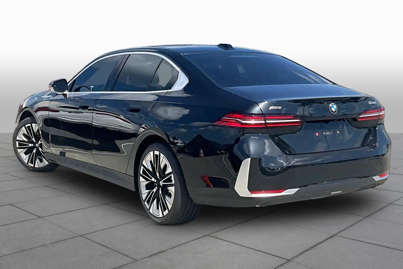 Used 2026 Black Sapphire Metallic BMW 540i xDrive image 11