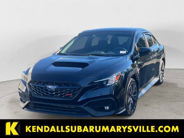 Used 2025 Crystal Black Silica Subaru Premium image 1