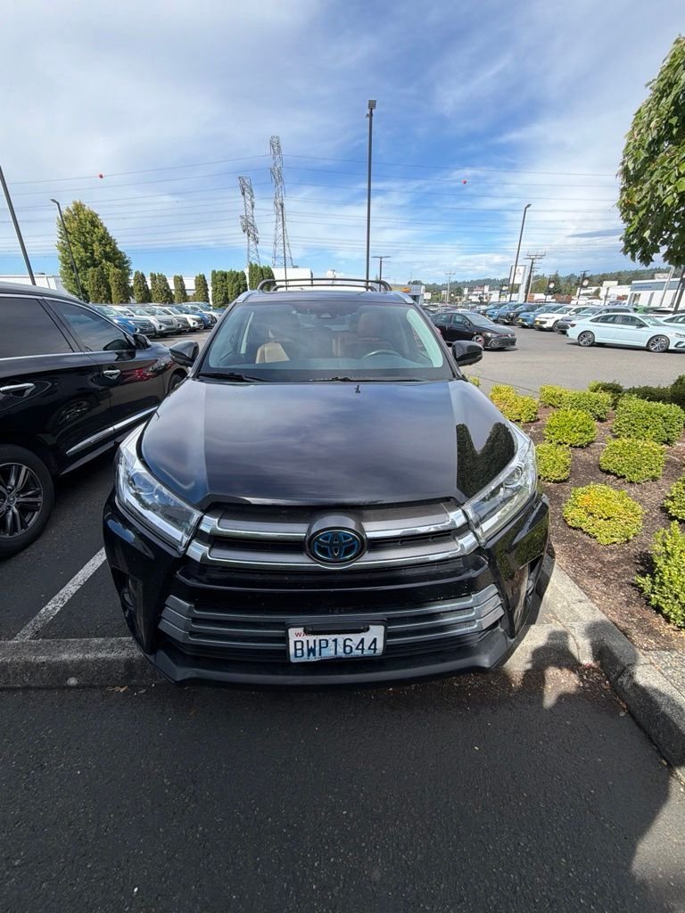 Used 2018 Black Toyota Limited Platinum image 3