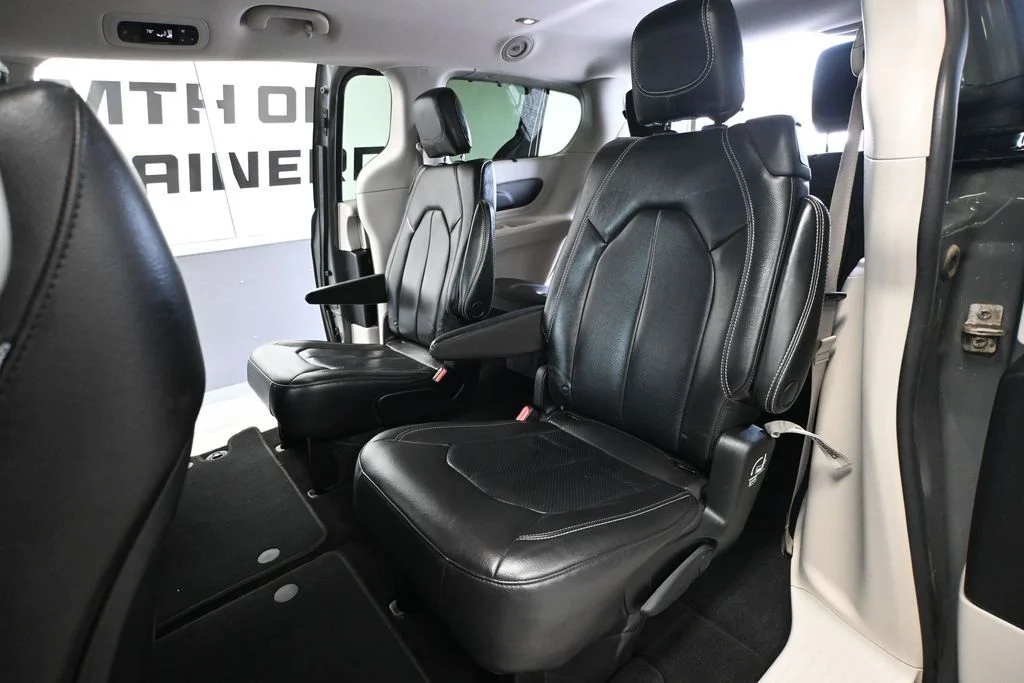 2022 Chrysler Pacifica Touring L - Photo 37