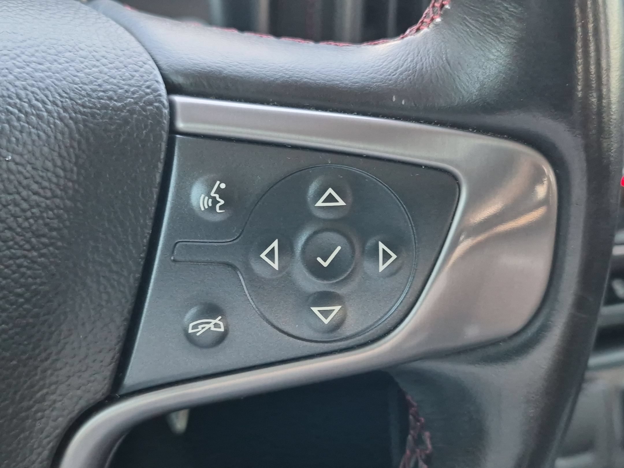 Used 2015 Sonoma Red Metallic GMC SLT 4WD image 15