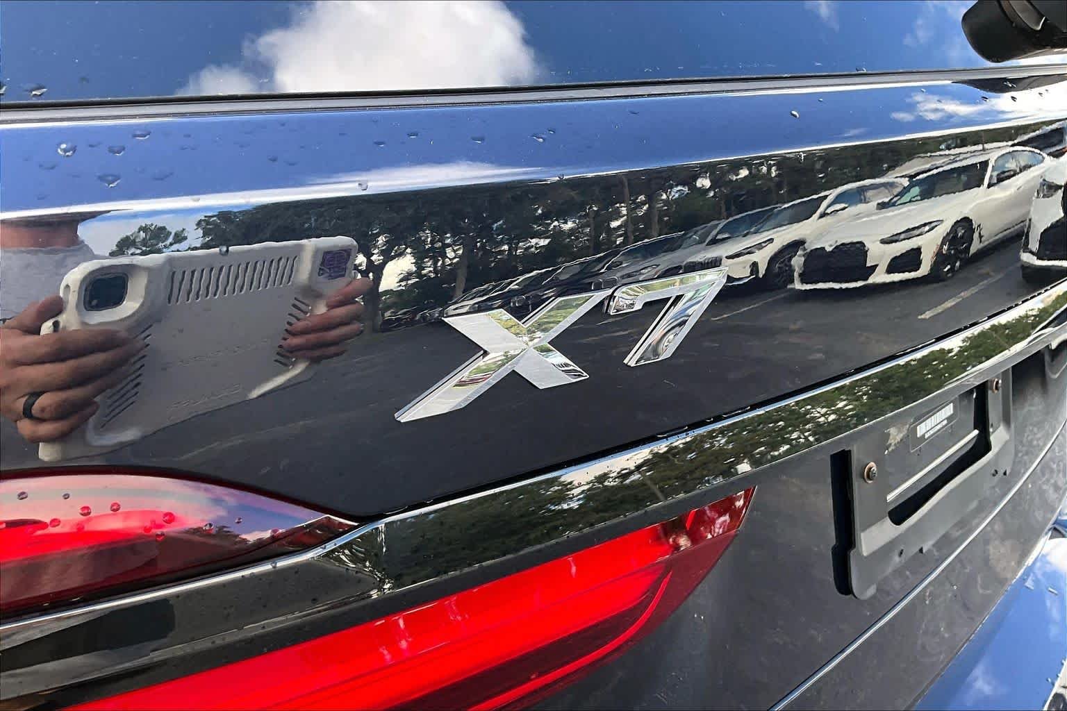 Used 2021 Carbon Black Metallic BMW xDrive40i image 31