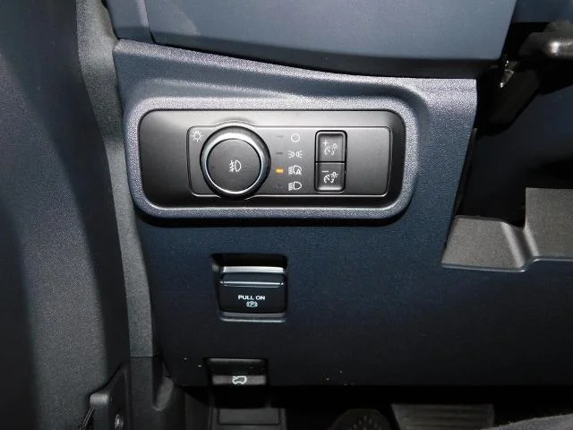 New 2026 Avalanche Gray Ford Badlands® image 69