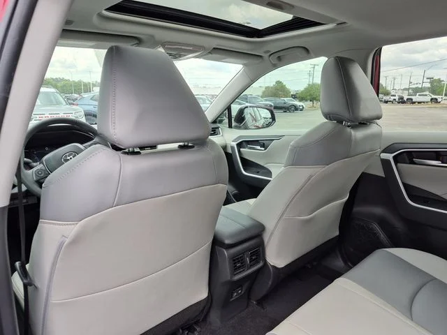 Used 2024 Ruby Flare Pearl Toyota XLE Premium image 16