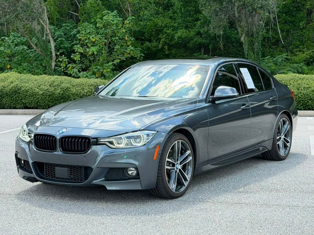 Used 2018 Gray BMW 340i image 1