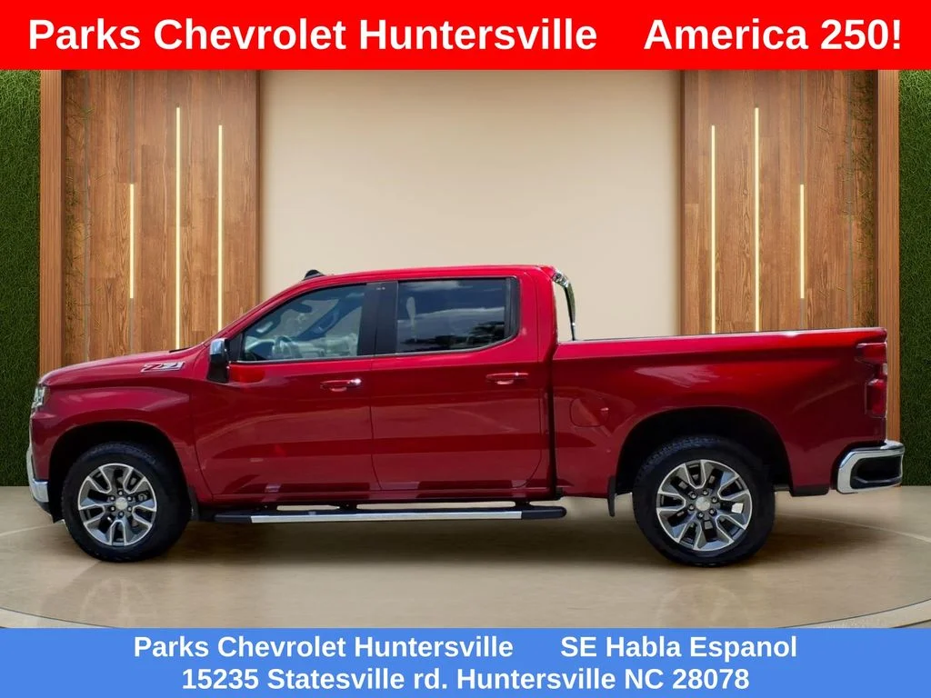 Used 2022 Red Chevrolet LT image 29