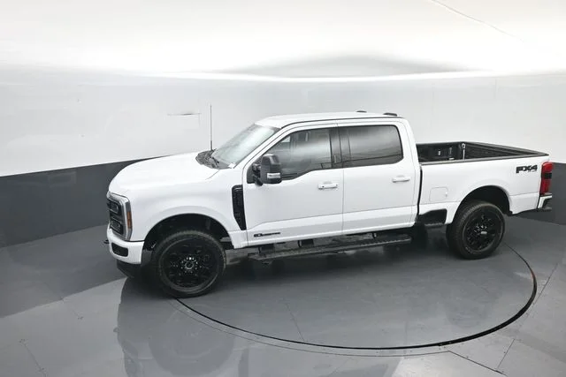 New 2026 Oxford White Ford F-350® Lariat® image 19