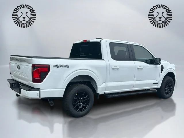 New 2026 Oxford White Ford XLT image 6