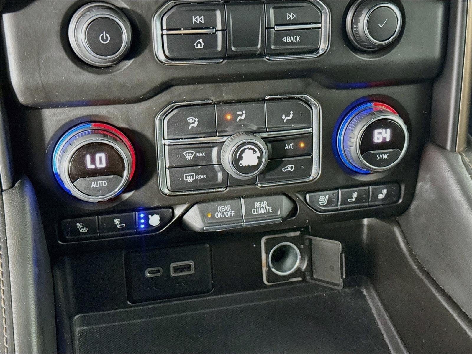 Used 2021 Iridescent Pearl Tricoat Chevrolet High Country image 18