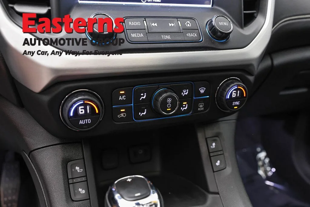 Used 2018 White GMC SLT-2 image 21