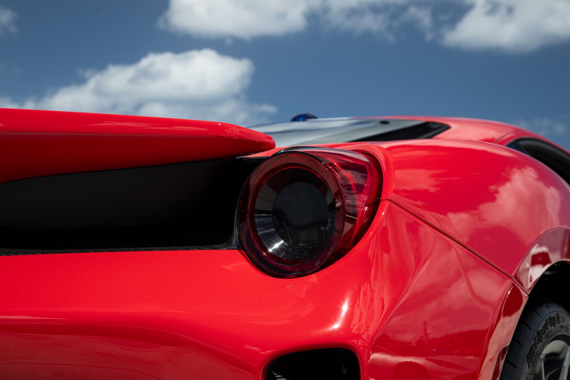Certified Used 2020 Red Ferrari  image 29