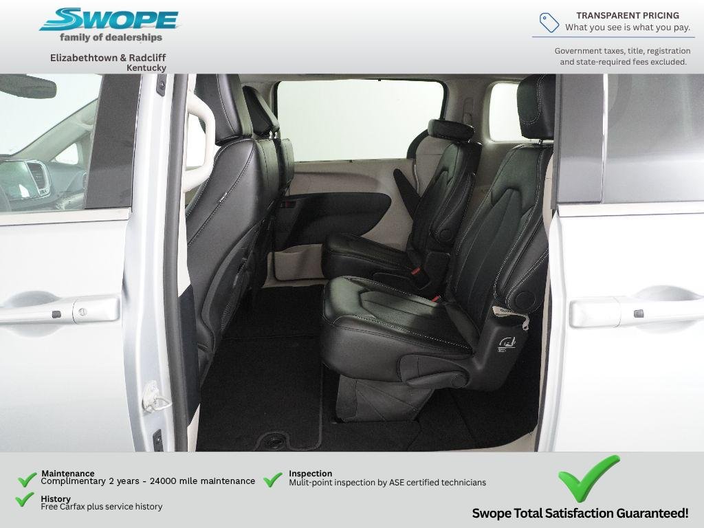 Used 2024 Silver Mist Clearcoat Chrysler Touring L image 12