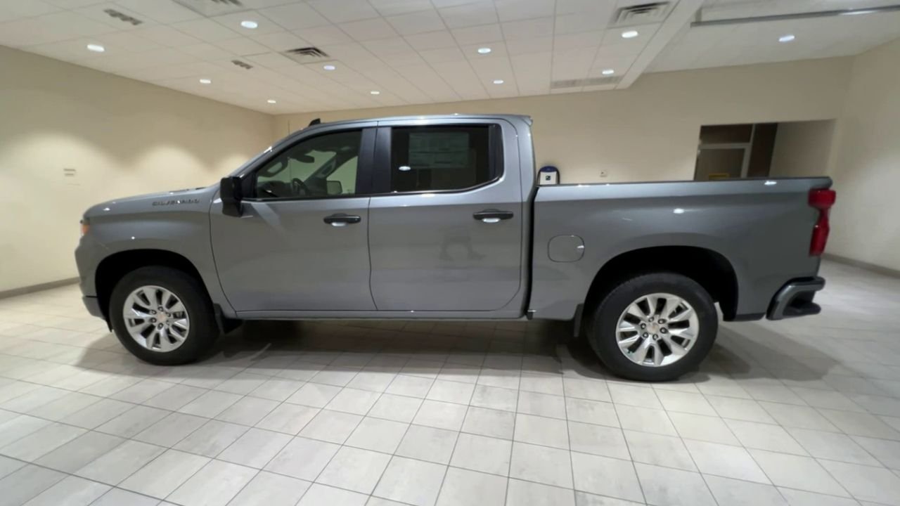 2025 Chevrolet Silverado 1500 Custom - Photo 36