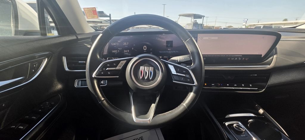 Used 2024 Summit White Buick Preferred image 15