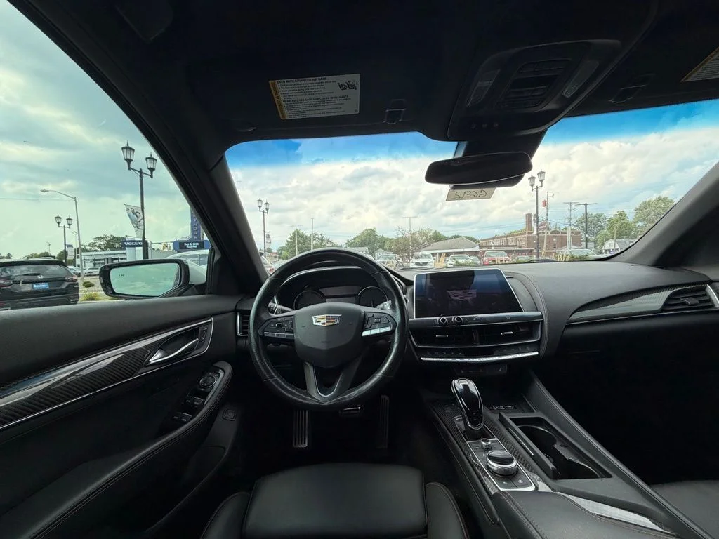 Used 2020 White Cadillac Sport image 24