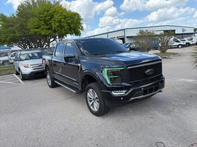 Used 2022 Blue Ford Lariat image 3