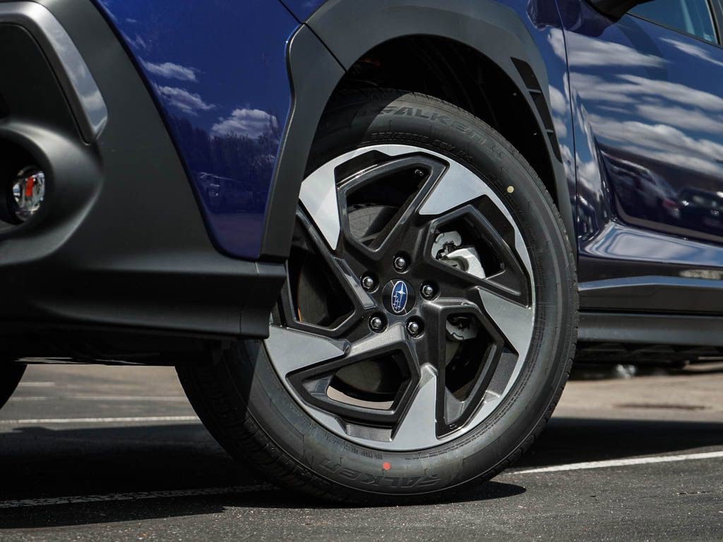 New 2026 SAPPHIRE BLUE PEARL Subaru Limited image 6