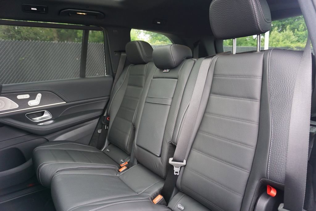 New 2026 Polar White Mercedes-Benz GLS 450 image 35