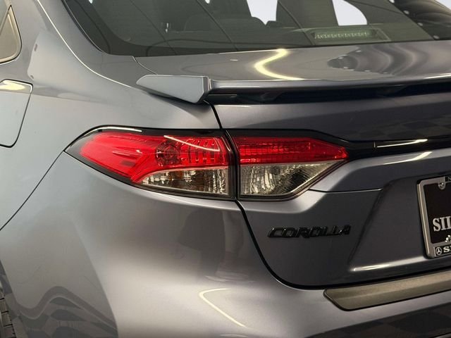 Used 2025  Toyota SE image 10