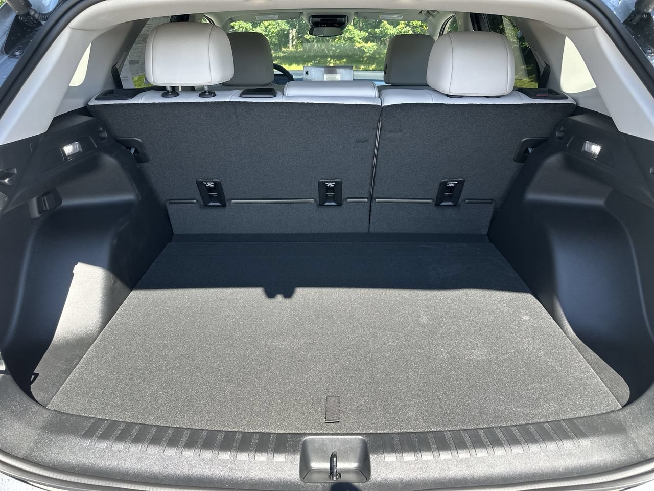 New 2026 Mercury Silver Metallic Honda AWD Touring image 24
