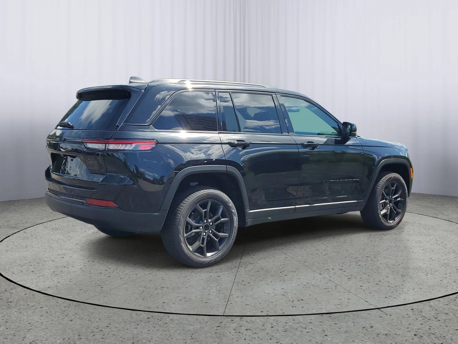 Used 2025 Black Jeep Limited image 4