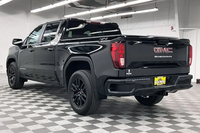 Used 2024 Onyx Black GMC Pro image 2