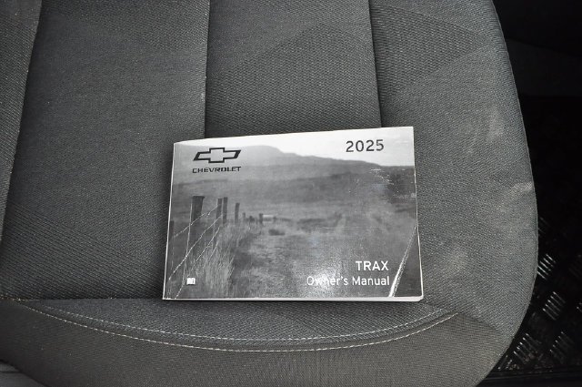 Used 2025 Red Chevrolet 1RS image 16