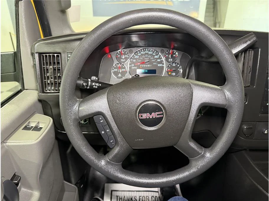 Certified Used 2018 Special Paint GMC Extended Van 3D image 24