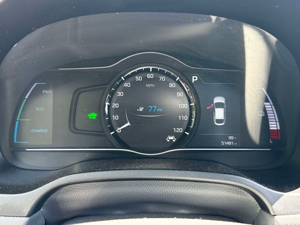 Used 2019 Black Hyundai Limited image 25
