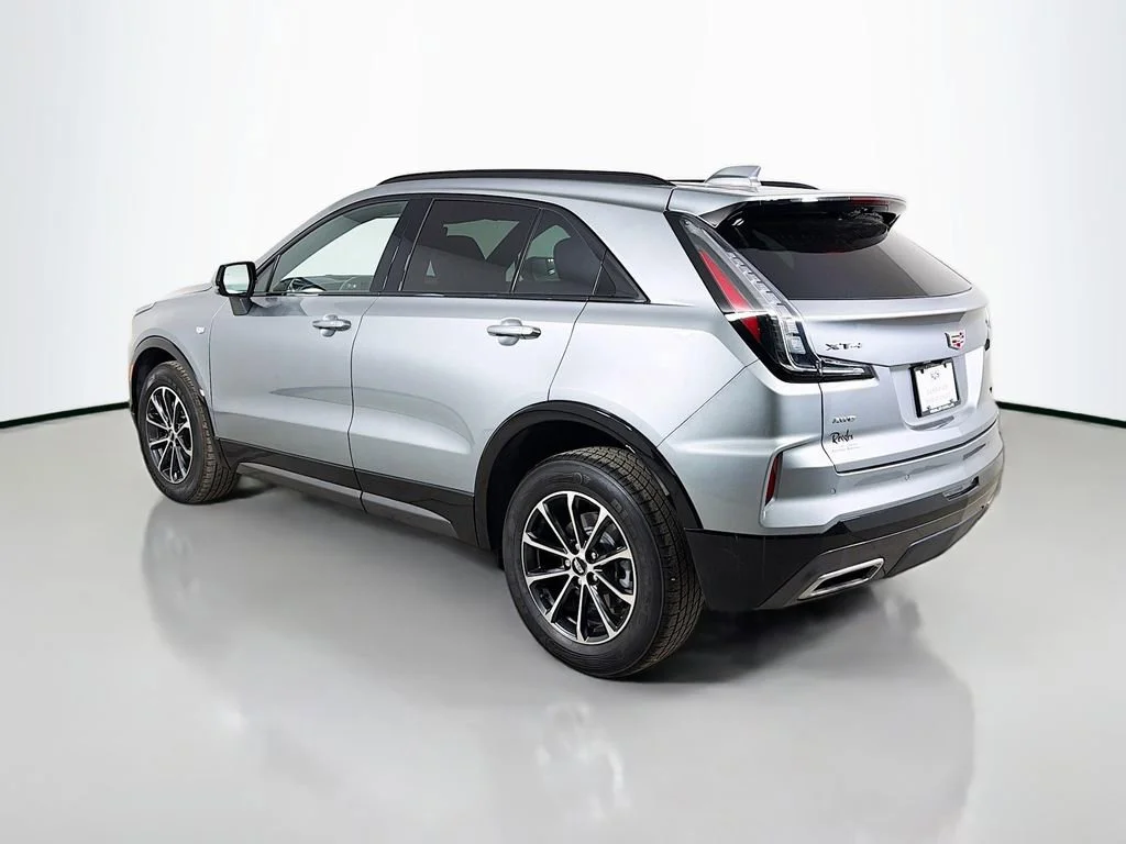2024 Cadillac XT4 Sport - Photo 8