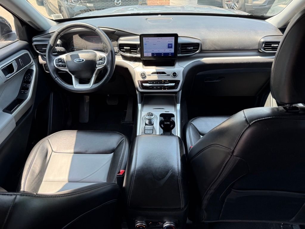 Used 2023 Silver Ford XLT image 27