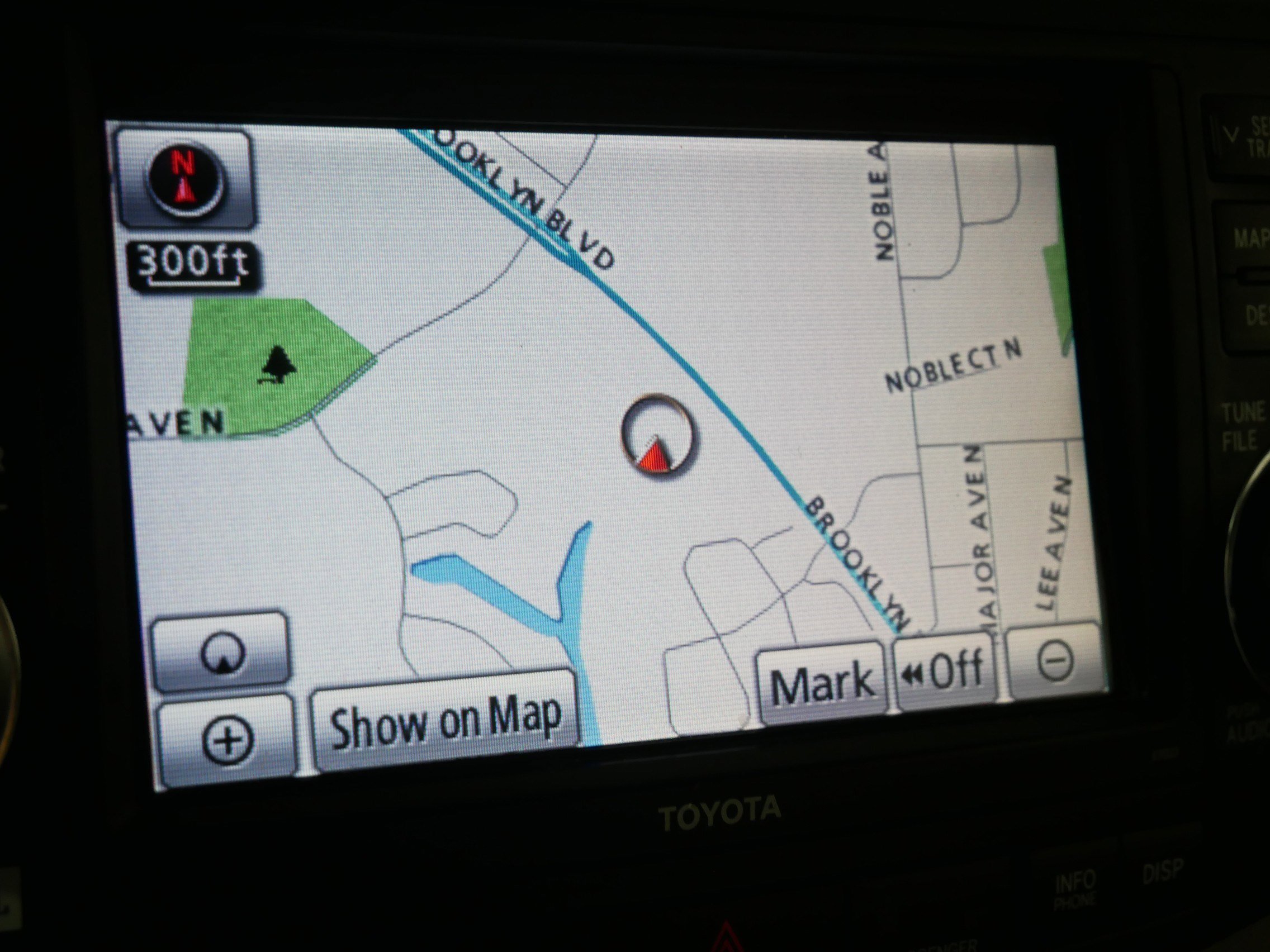 Used 2012 Blizzard Pearl Toyota SE image 28