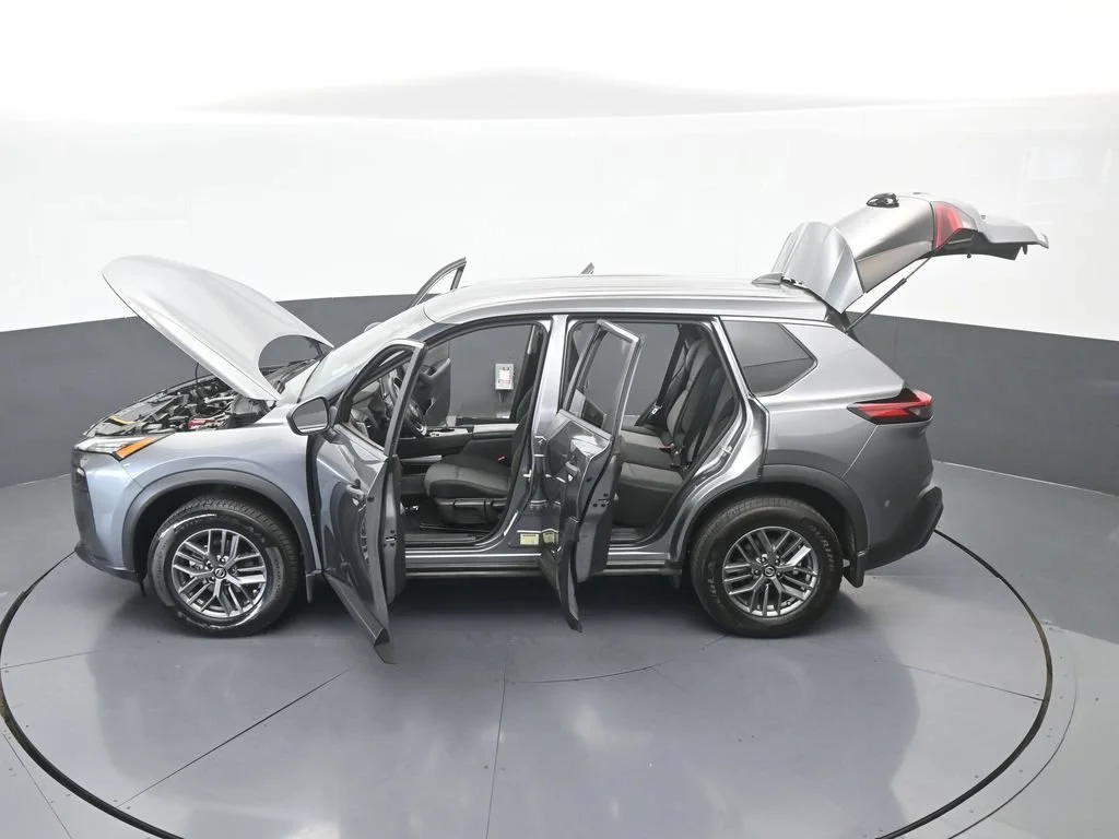Used 2021 Gray Nissan S image 58