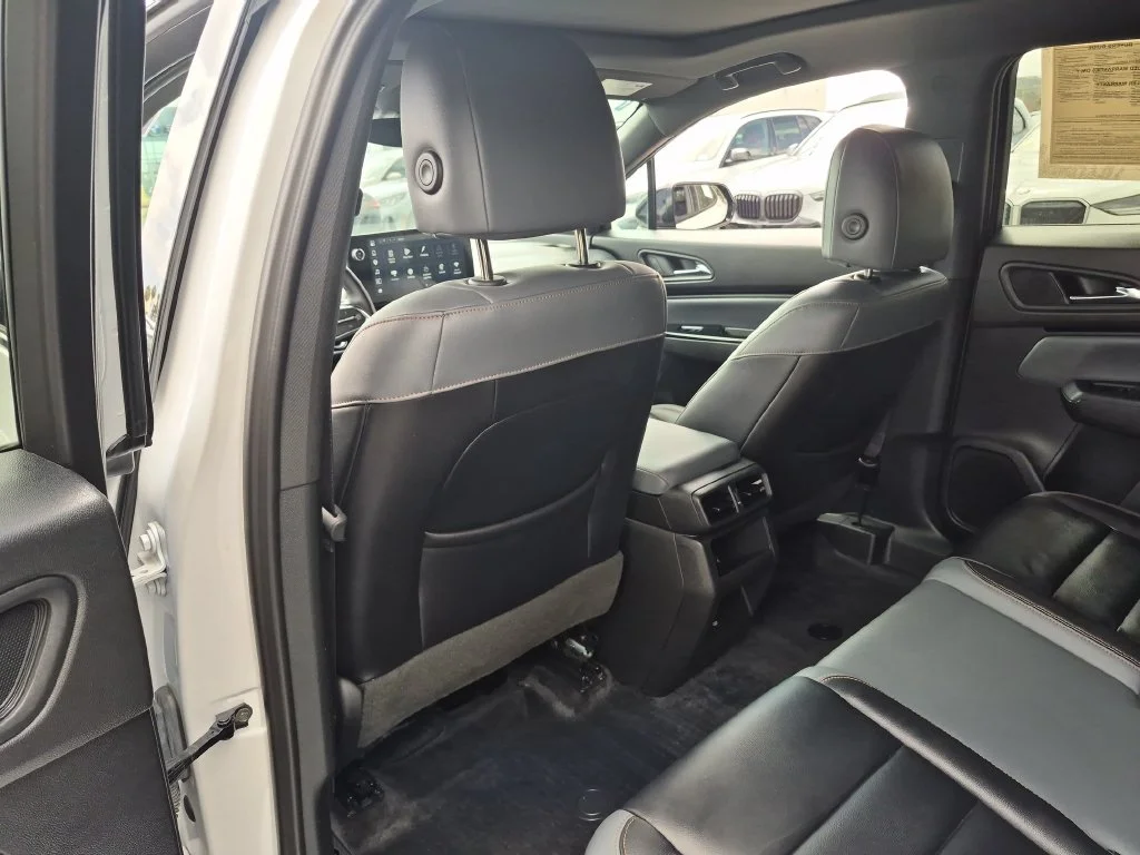 Used 2025  Honda Touring image 36