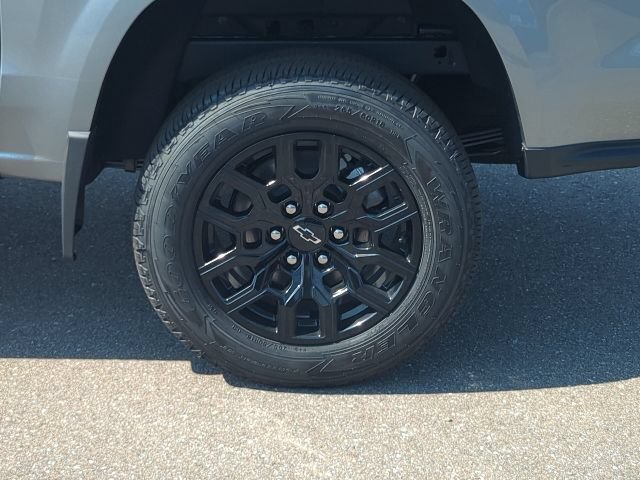 New 2026 Sterling Gray Metallic Chevrolet WT image 32