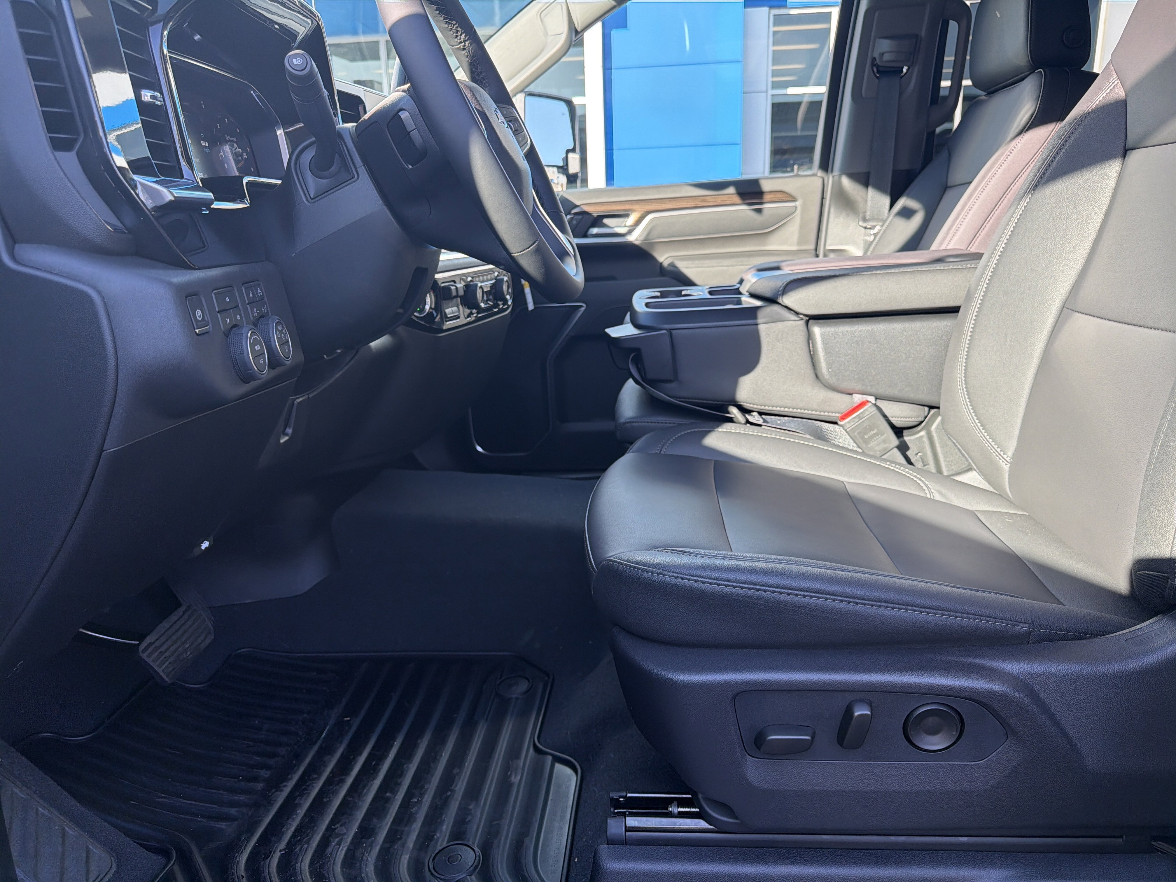 2026 Chevrolet Silverado 3500 HD LT - Photo 14