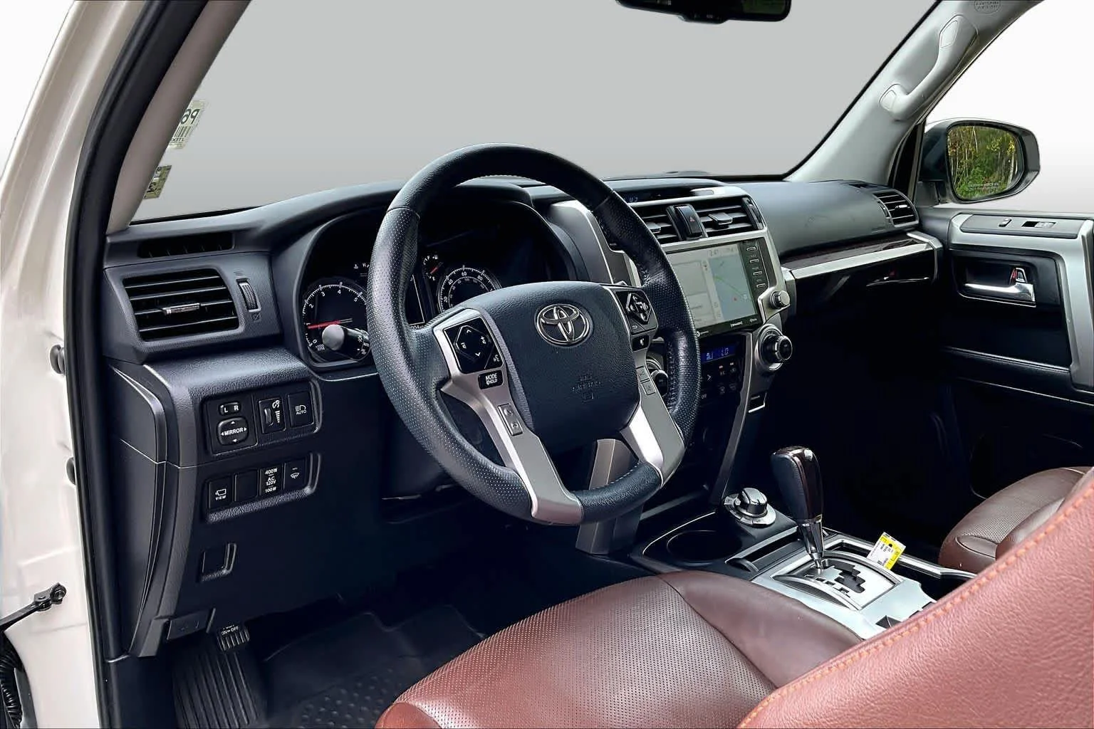 Certified Used 2023 Blizzard Pearl Toyota Limited image 18