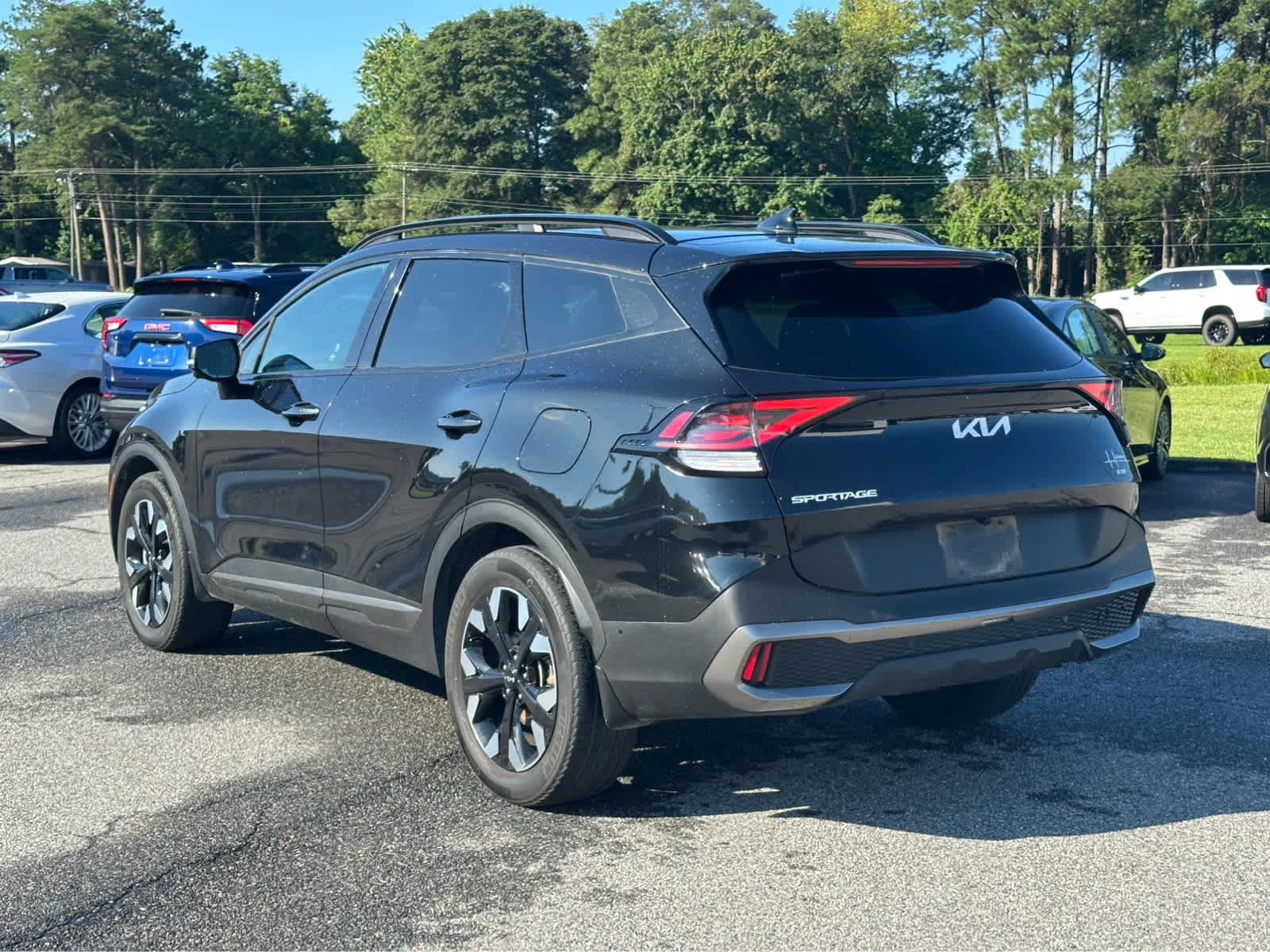 Used 2023 Fusion Black Kia X-Line Prestige image 9