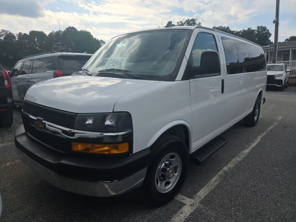 Used 2025 White Chevrolet LT image 1