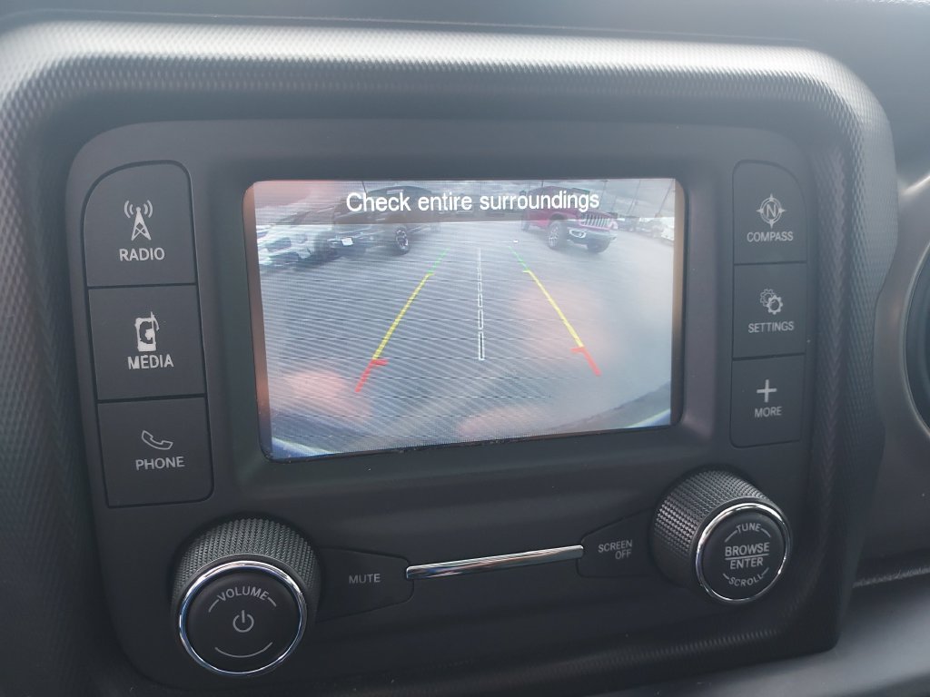 Used 2019 White Jeep Unlimited Sport S image 22