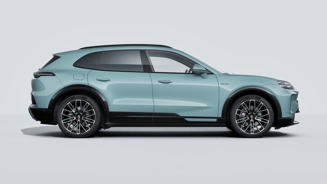 New 2026 Mystic Green Metallic Porsche  image 6