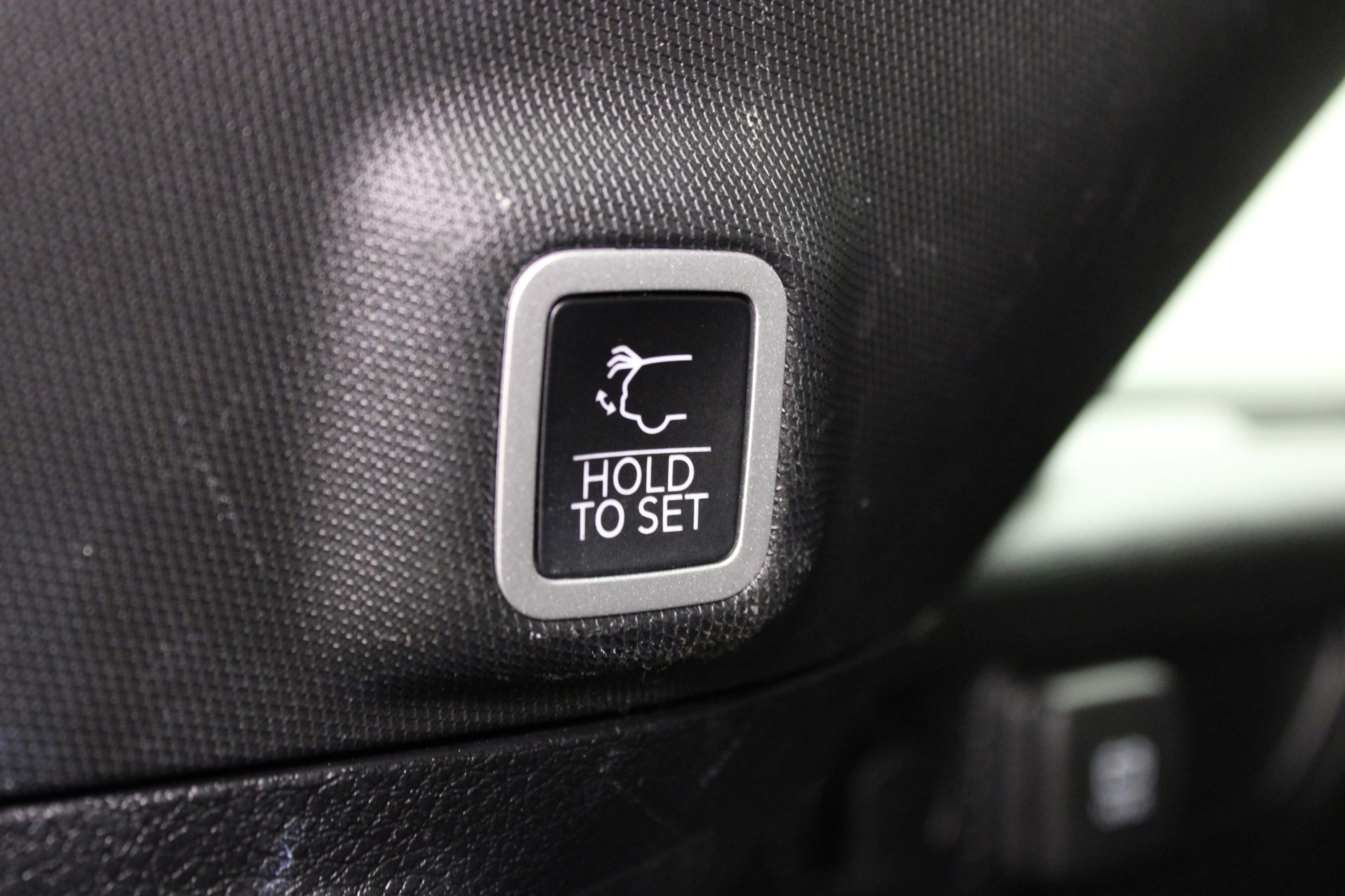 Used 2023 Silver Zynith Jeep Altitude X image 13