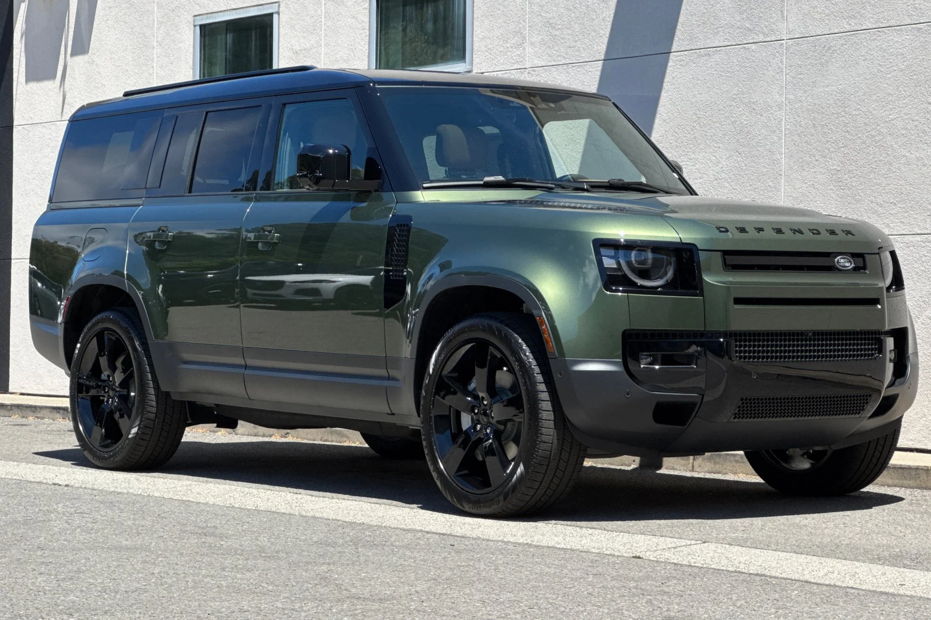 New 2026 Woolstone Green Land Rover S image 9