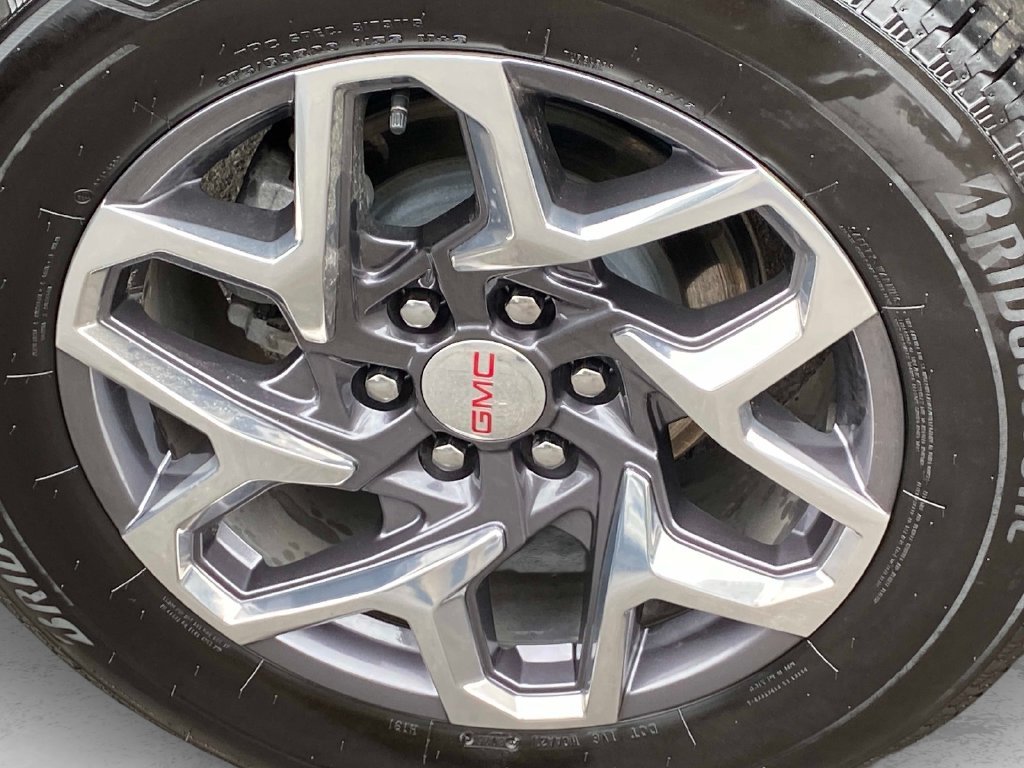 Used 2026 Silver GMC SLT image 31