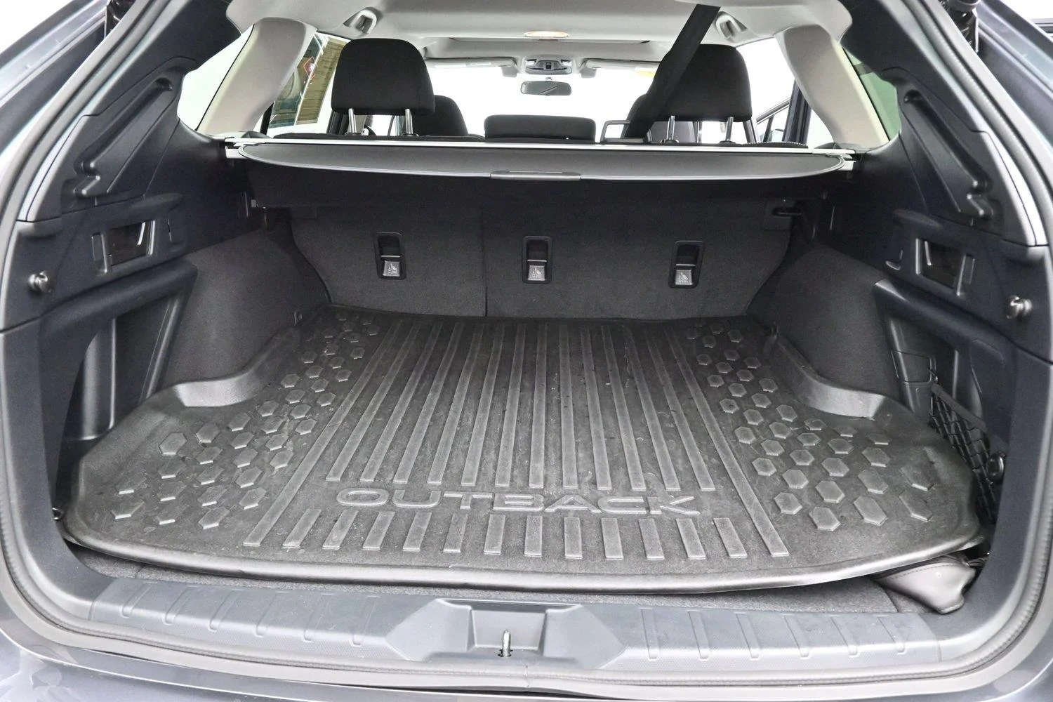 Used 2022 Magnetite Gray Metallic Subaru Premium image 9