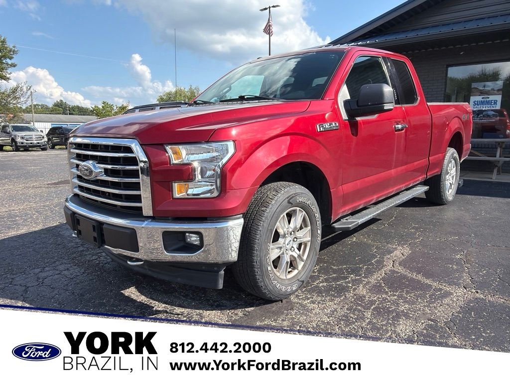 Used 2017 Red Ford XLT image 1