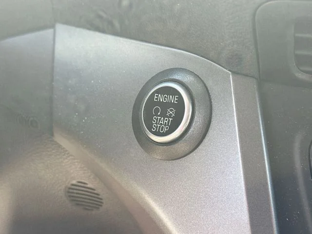Used 2019 Black Ford SE image 19