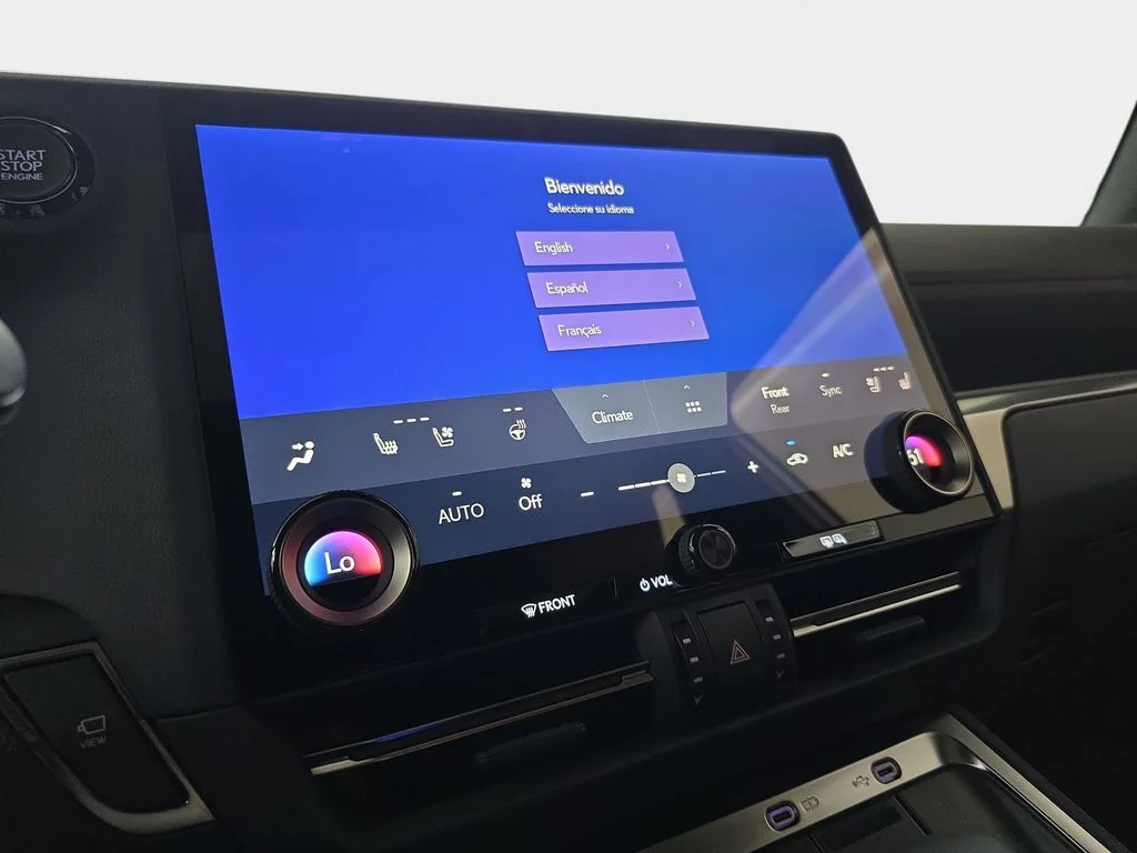 New 2026 Eminent White Pearl Lexus PREMIUM PLUS image 20