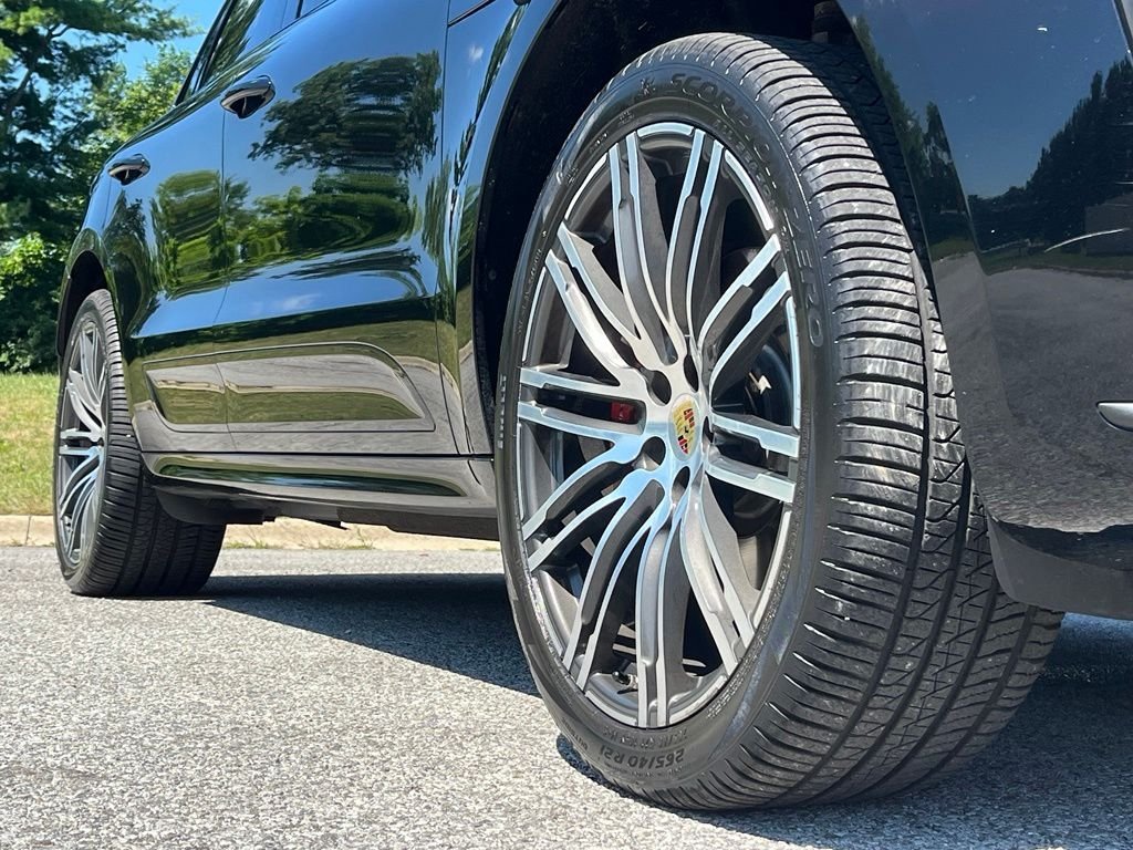Used 2016 Black Porsche Turbo image 9