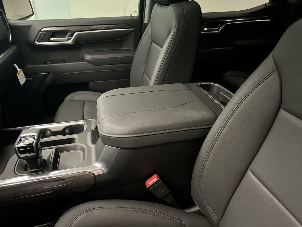 2026 Chevrolet Silverado 1500 LTZ - Photo 20